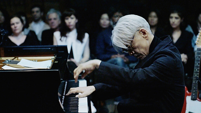 { PERFORMANCE IN NEW YORK: async@1TԌ