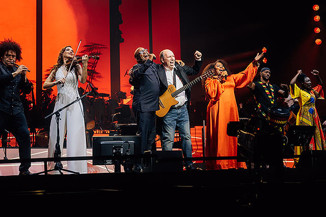 ���[���h�E�I�u�E�n���X�E�W�}�[�F�V�����ց@1�T�Ԍ���i�w���E�Ⴊ����2500�~�@���̑�3000�~�j